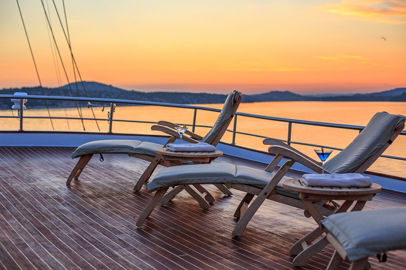 Sun deck