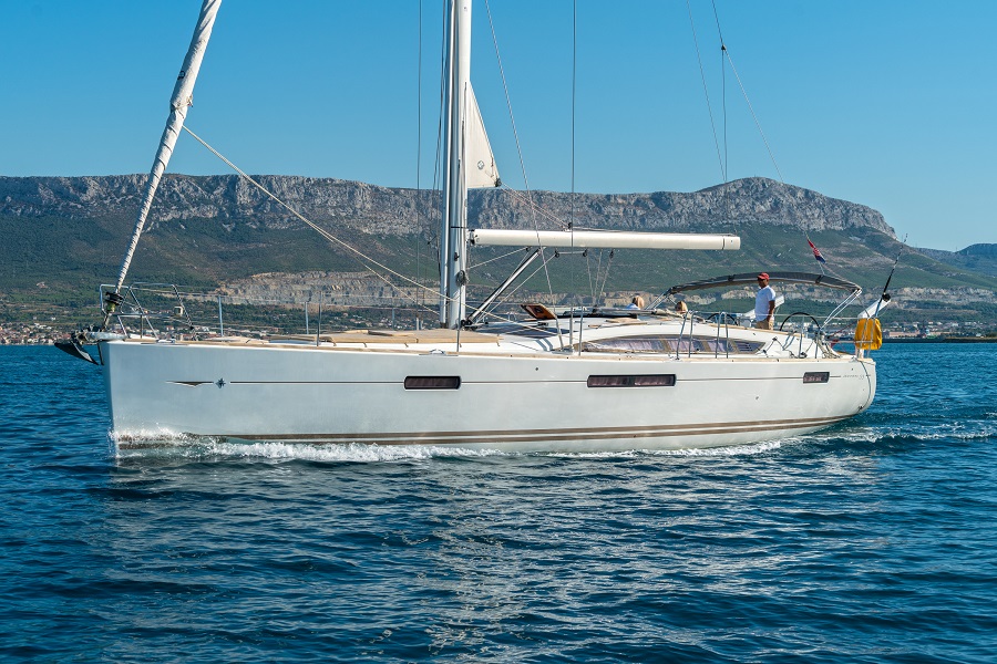 Jeanneau 53