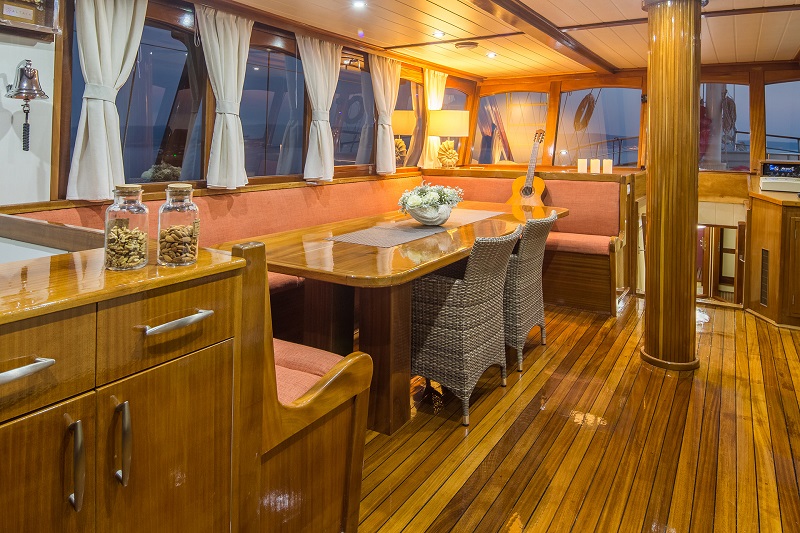 Saloon