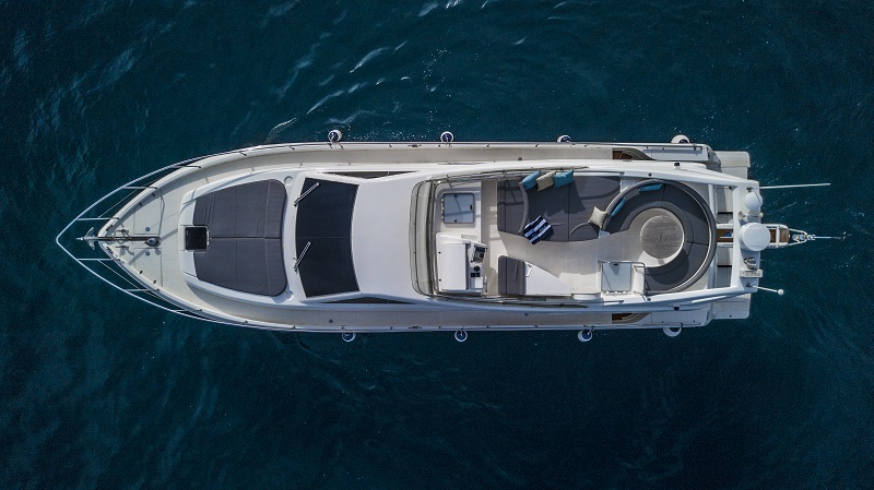 Ferretti 530