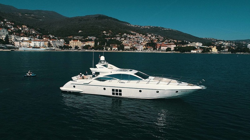 Azimut 68 S