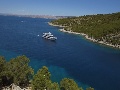 Enjoy the beauties of the Adriatic and the utmost comfort of this luxurious boat!