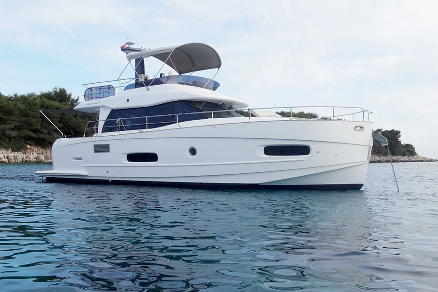 Azimut Magellano 43