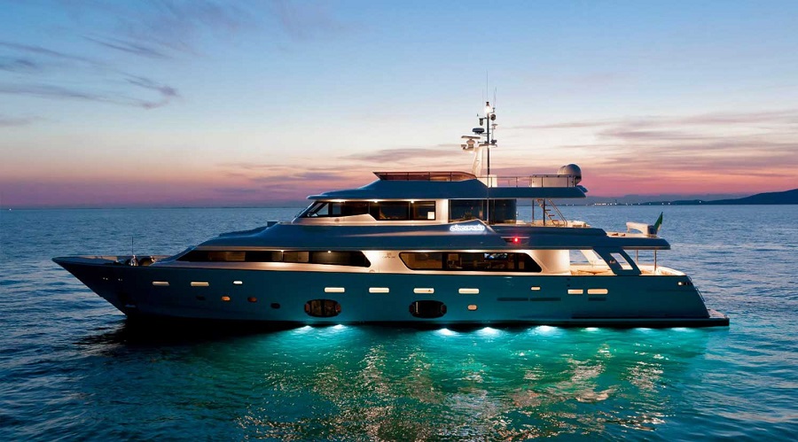 Ferretti Navetta 33 - Custom Line