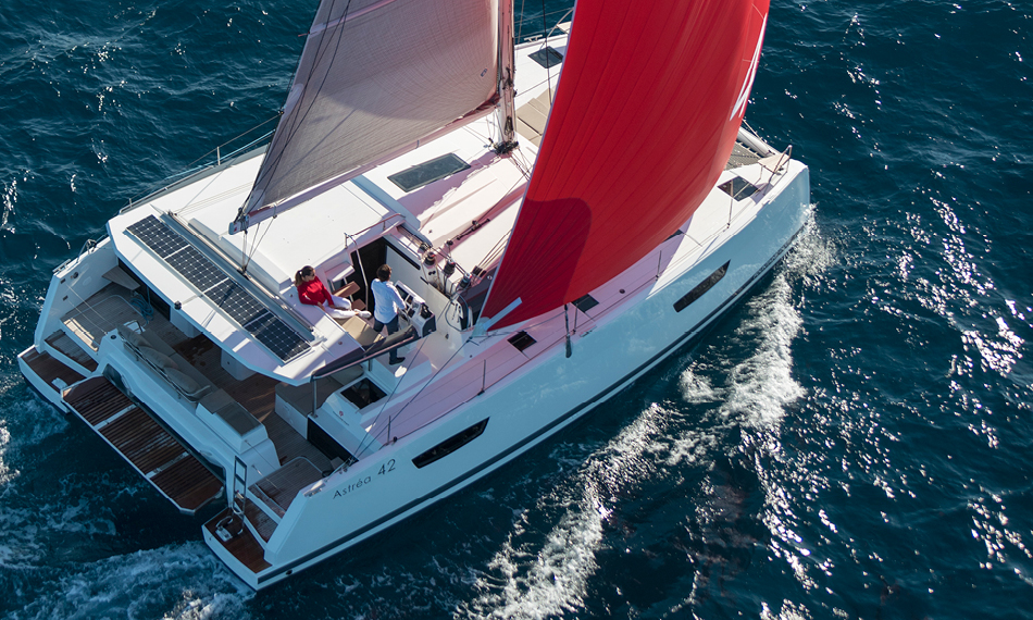 Fountaine Pajot Astra 42