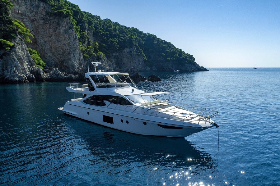 Azimut 66