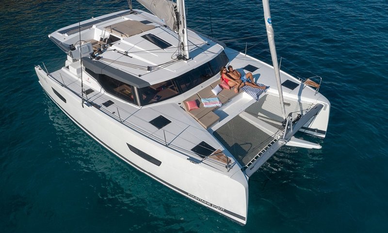 Fountaine Pajot Astrea 42 - 4+1 cabins