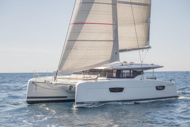 Fountaine Pajot Astrea 42 - 4+2 cabins