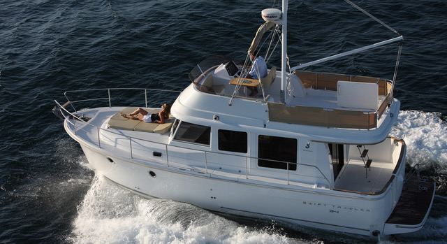 Swift Trawler 34 Fly