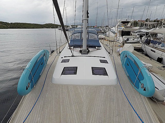 Beneteau Oceanis 60 - 3+1 cabins