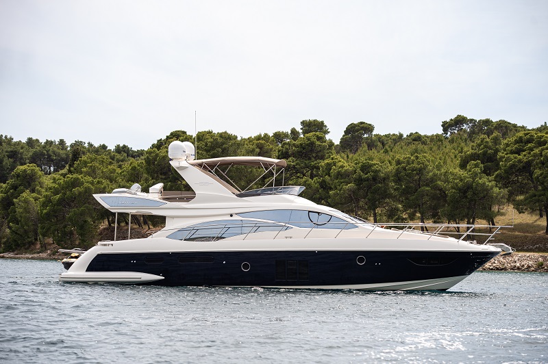 Azimut 58 Fly