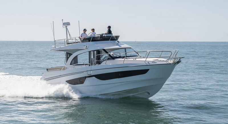 Beneteau Antares 11 Fly OB