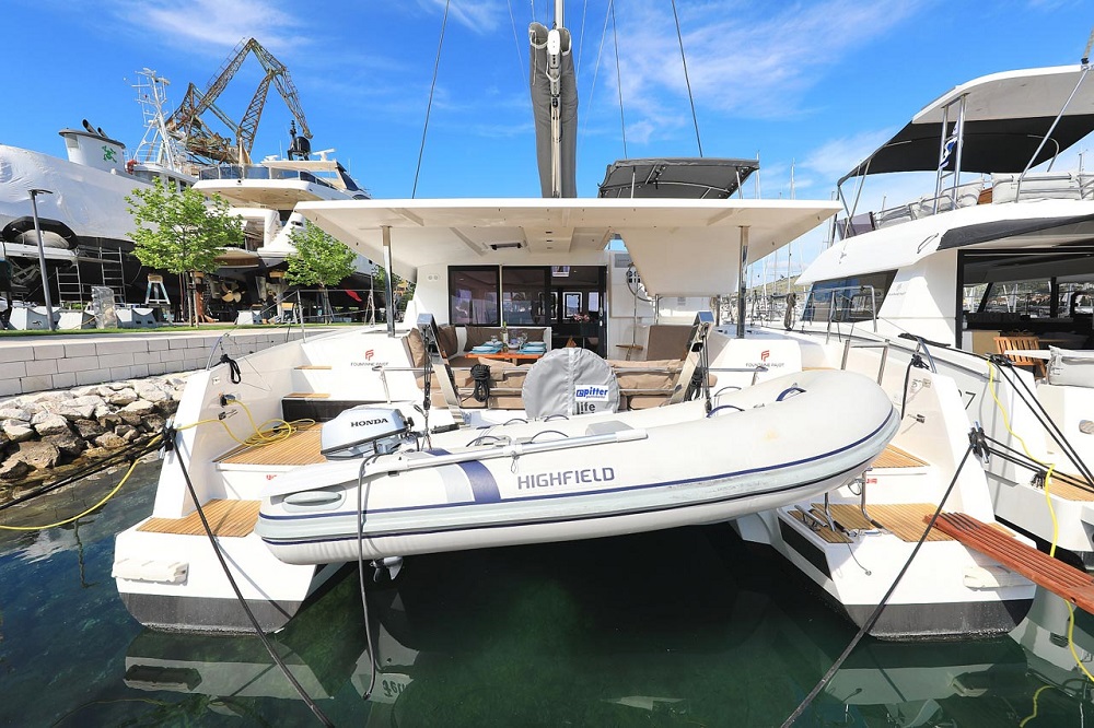 Fountaine Pajot Lucia 40 