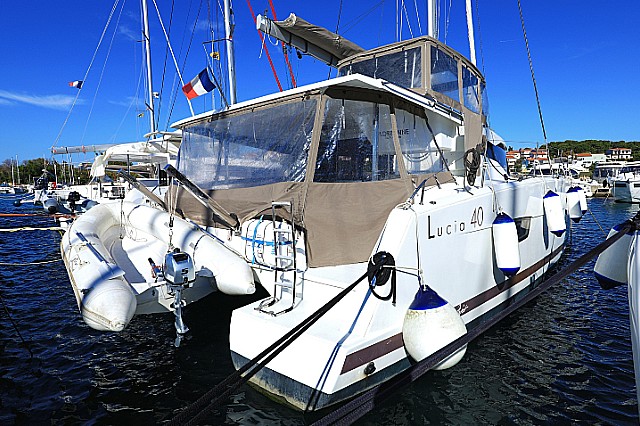 Fountaine Pajot Lucia 40