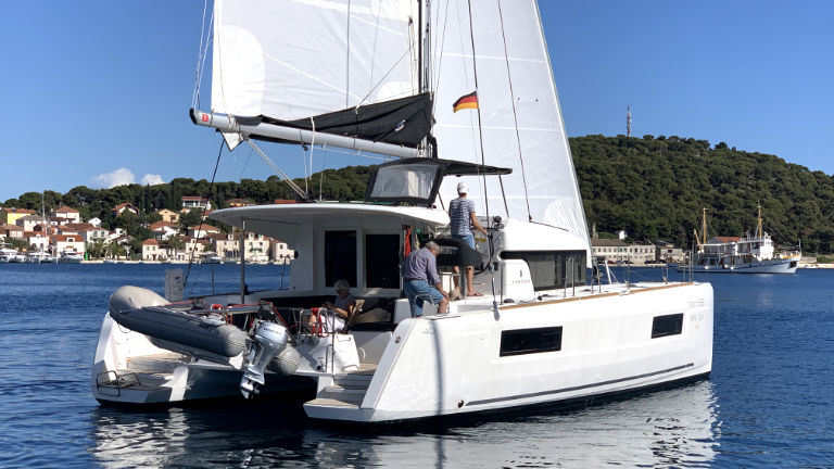 Lagoon 40