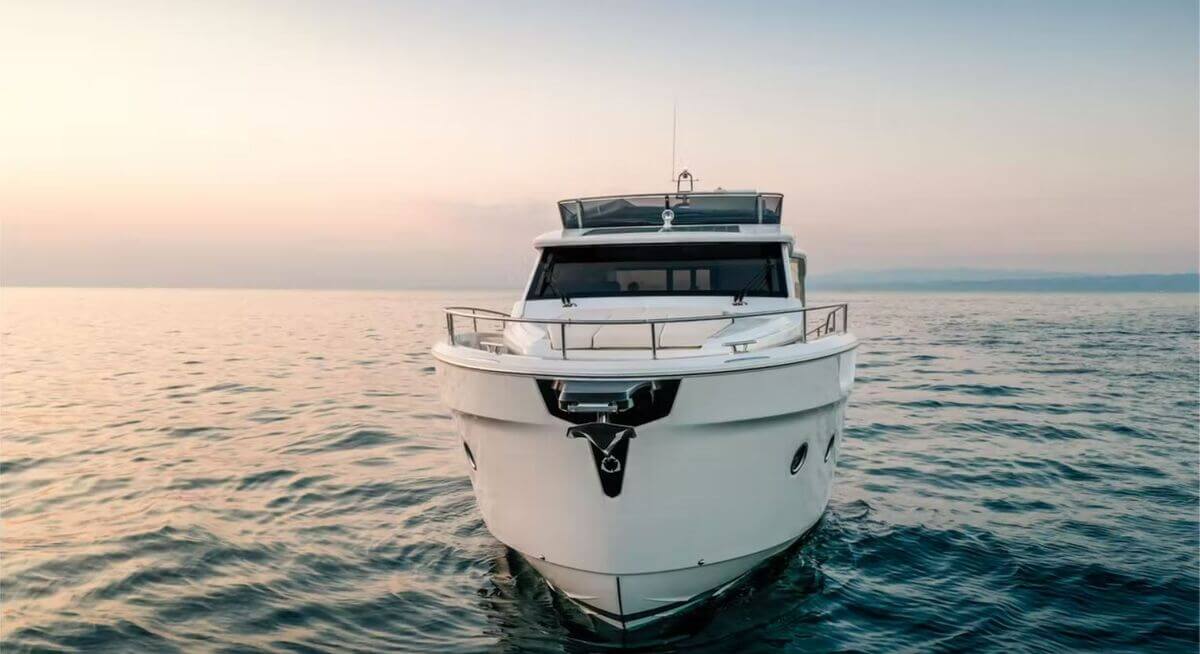 Greenline 45 Flybridge