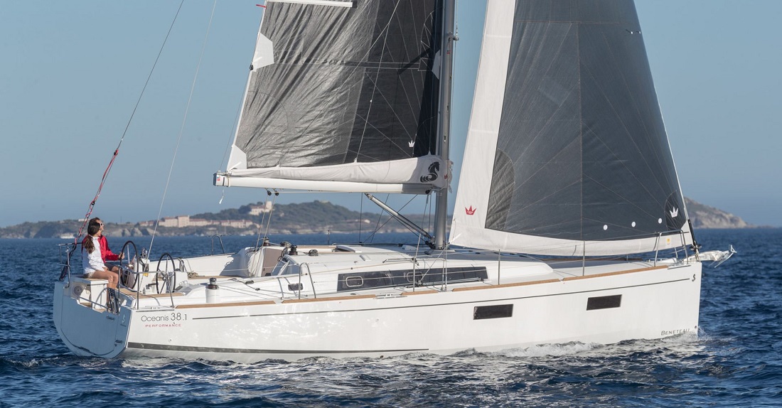 Beneteau Oceanis 38.1 - 2 cabins