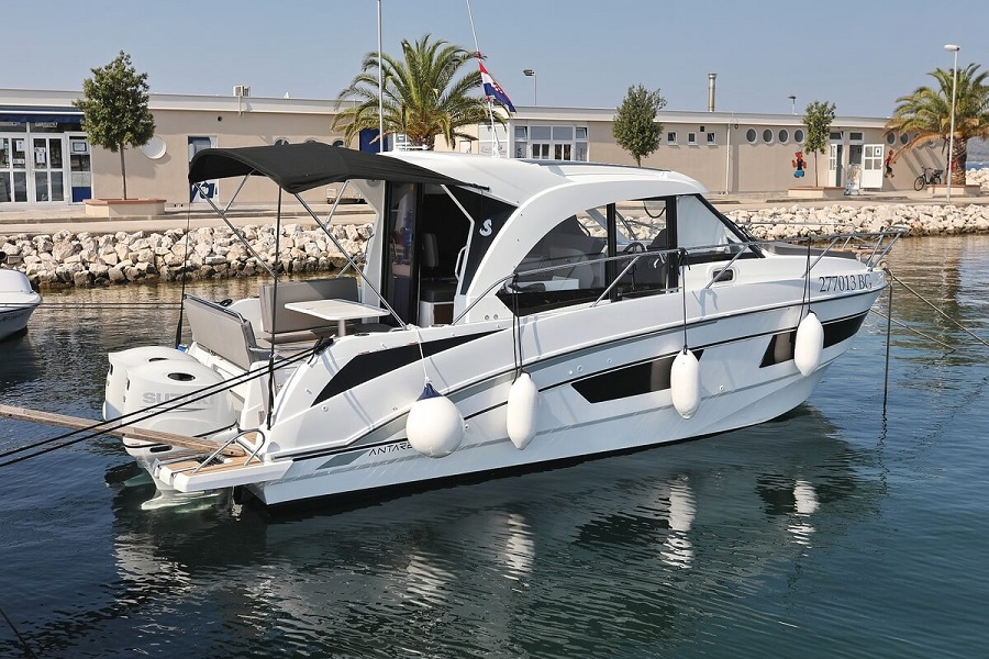 Beneteau Antares 9 OB