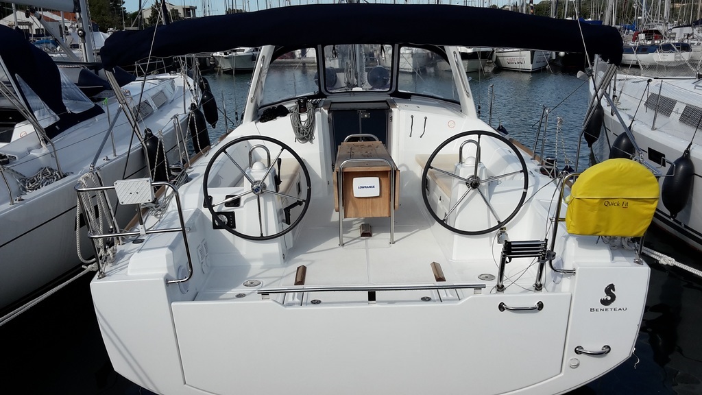 Beneteau Oceanis 38 - 1+1 toilet