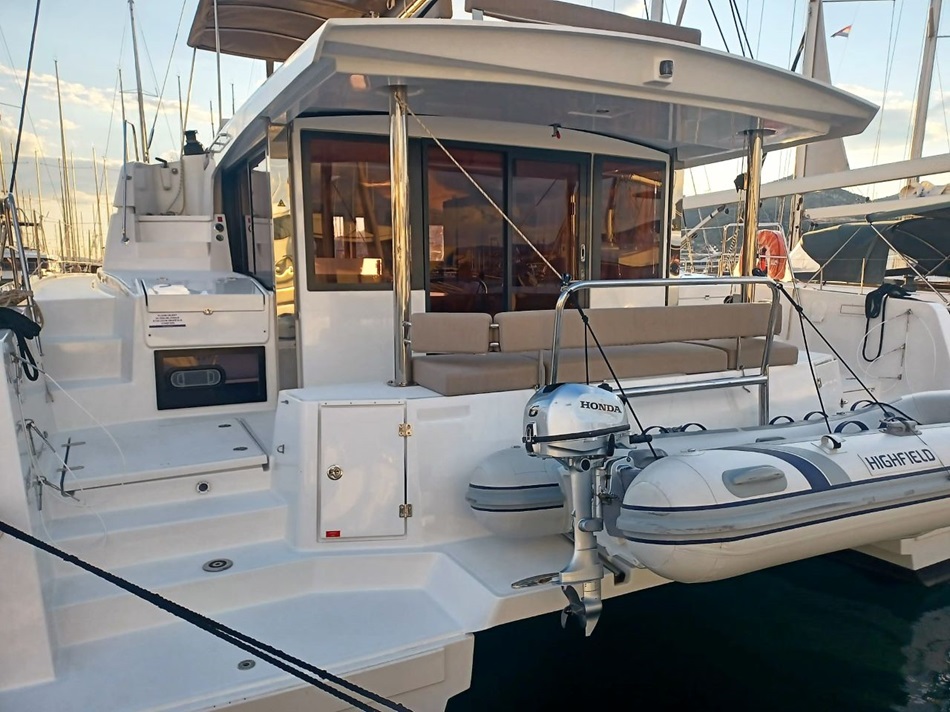 Bali 4.4 - 4+1 cabins