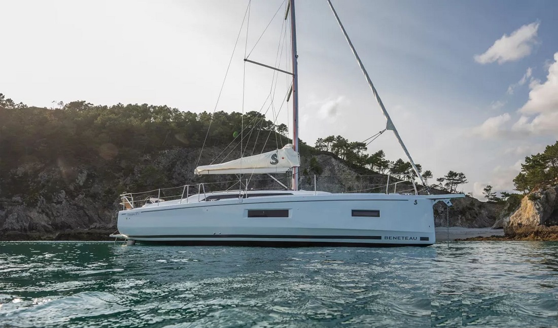 Beneteau Oceanis 37.1