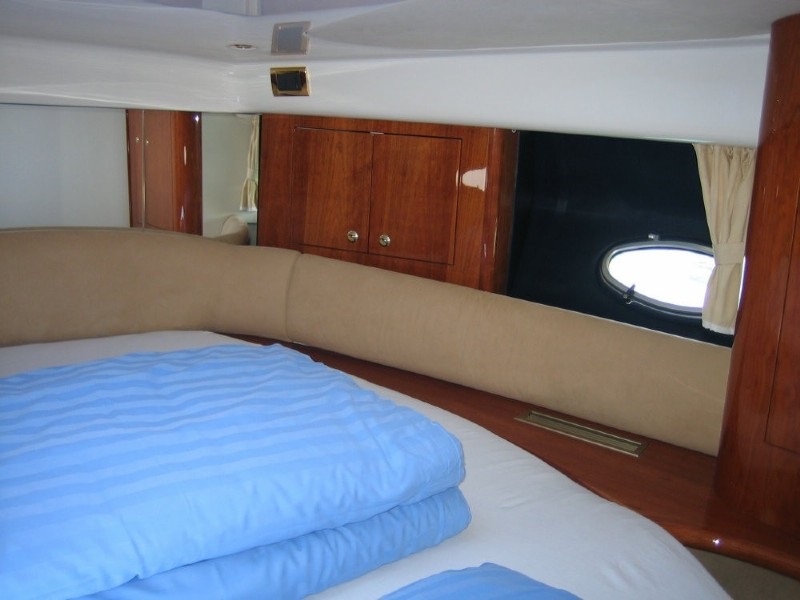 Double cabin