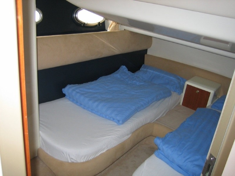 Cabin with separate berths