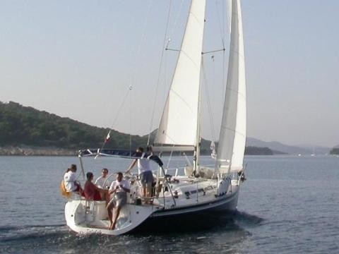 Y37