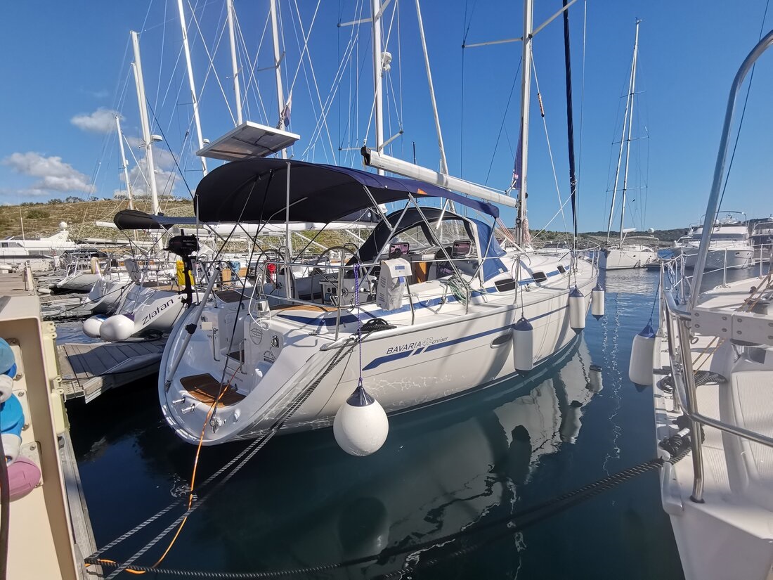 Bavaria 42