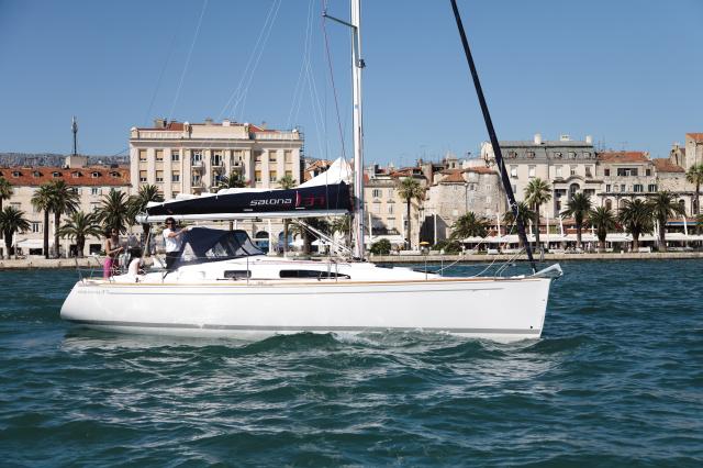 Salona 37 Performance Cruiser