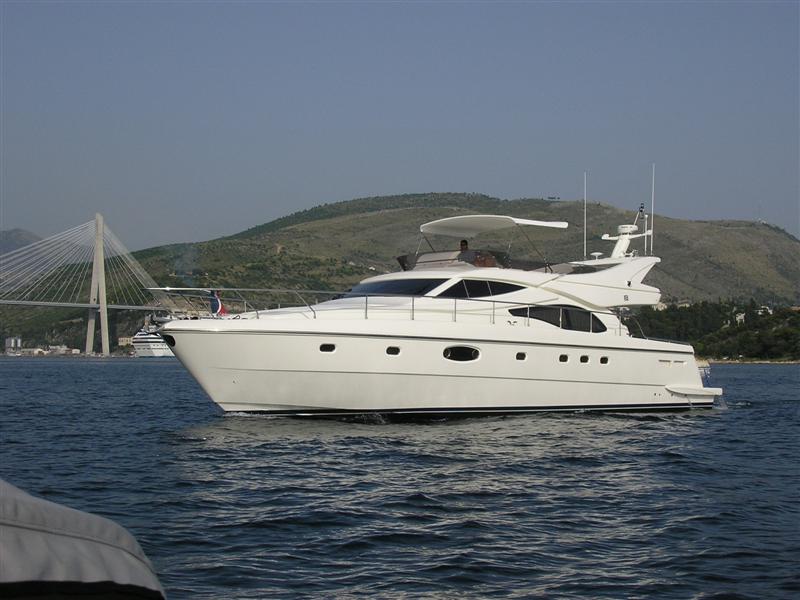 Ferretti 591