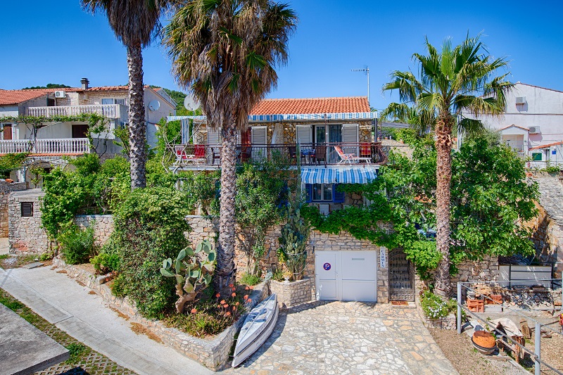 Apartmani Carmen