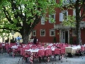 Terrasse vor dem Hotel