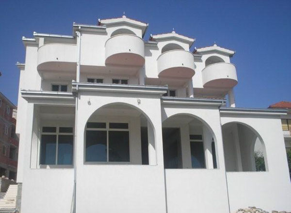 Apartments Jaka