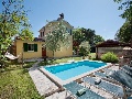 Casa Peronospora mit Pool