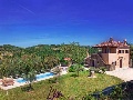 Villa Momiano with pool