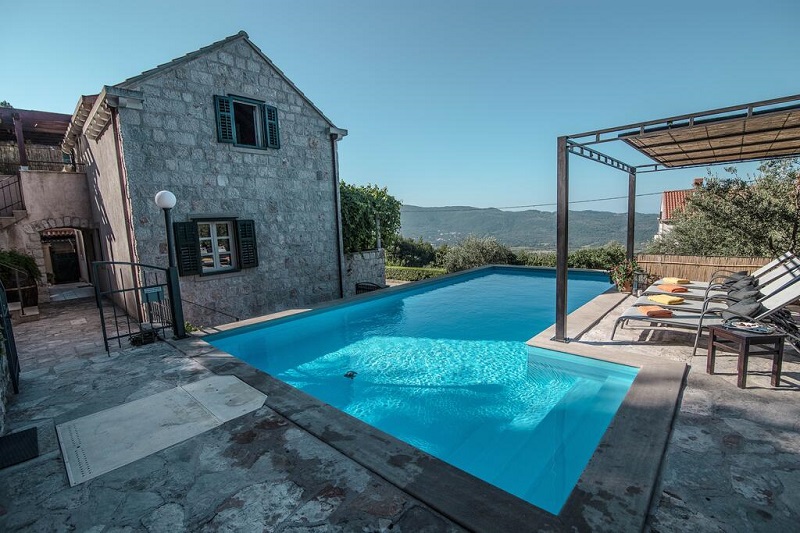 Villa con piscina