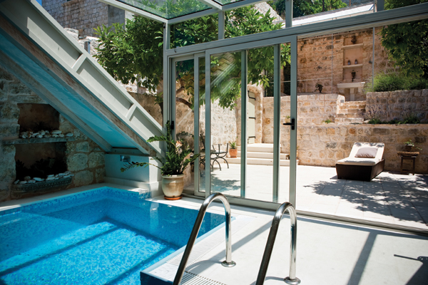 Villa Heraclea - indoor/outdoor pool