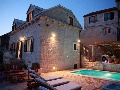 Apartments Vicko with pool