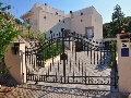 Gate