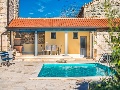 Casa Ava mit Pool