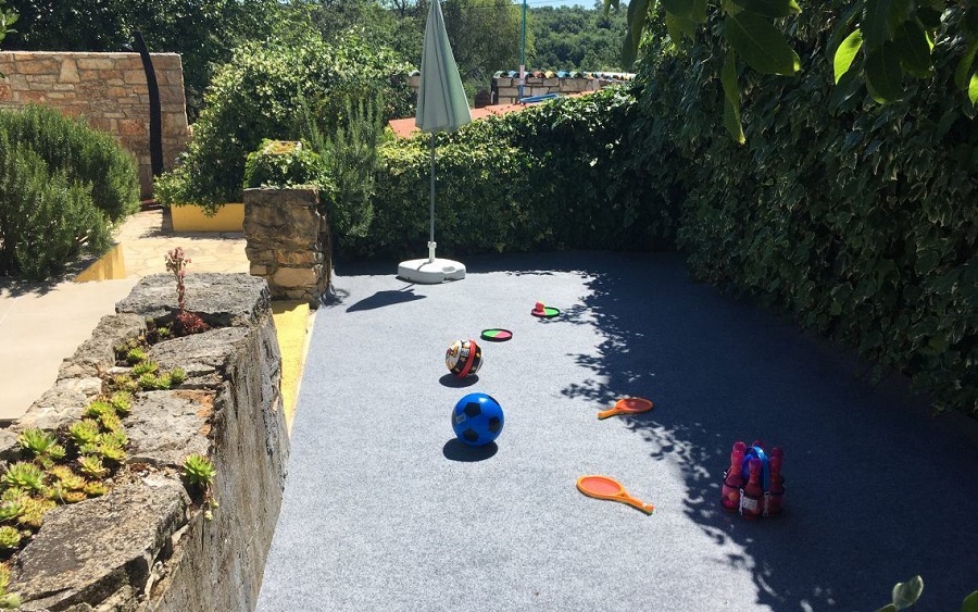 Parco giochi per bambini 