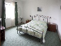 Apartment A4 - Double bedroom 1