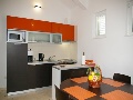 Apartment deluxe 2 pax - Kitchen and dining table