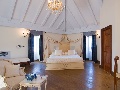 The Karlo VI Imperial Tower - Bedroom