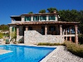 Villa Lathyrus with pool