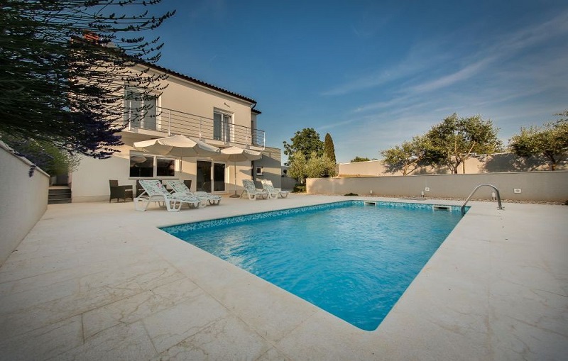 Villa Fine
