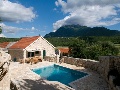 Villa Vedrana con piscina