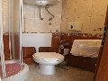 Bagno nella camera 2