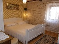 Room 6 with double bed